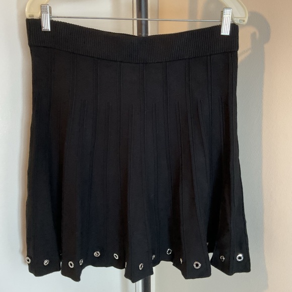 24. DKNY by Donna Karan Logo Grommet Black Skirt Size Medium - Picture 5 of 8